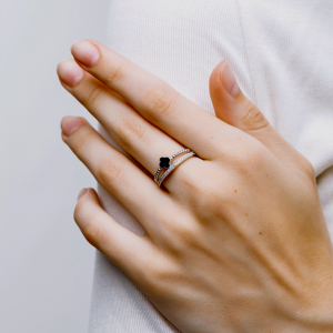 Серебряное кольцо "Cloveria"