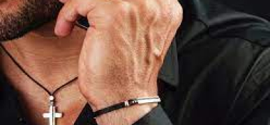 Чоловічі ювелірні прикраси: Стиль, символіка та самовираження