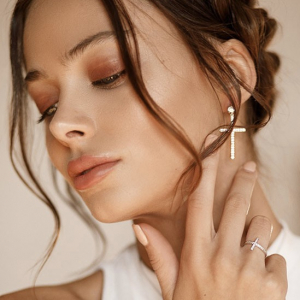 Серебряные пусеты "крест"