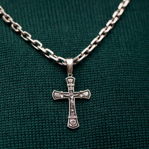 Серебряный крест