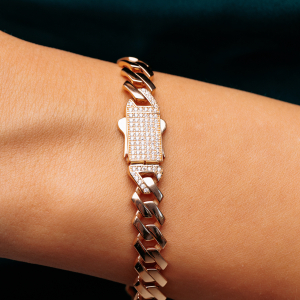 Золотой браслет